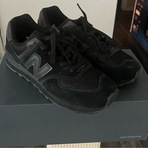 Black New Balance Classic 574 Traditional Sneaker Size 9